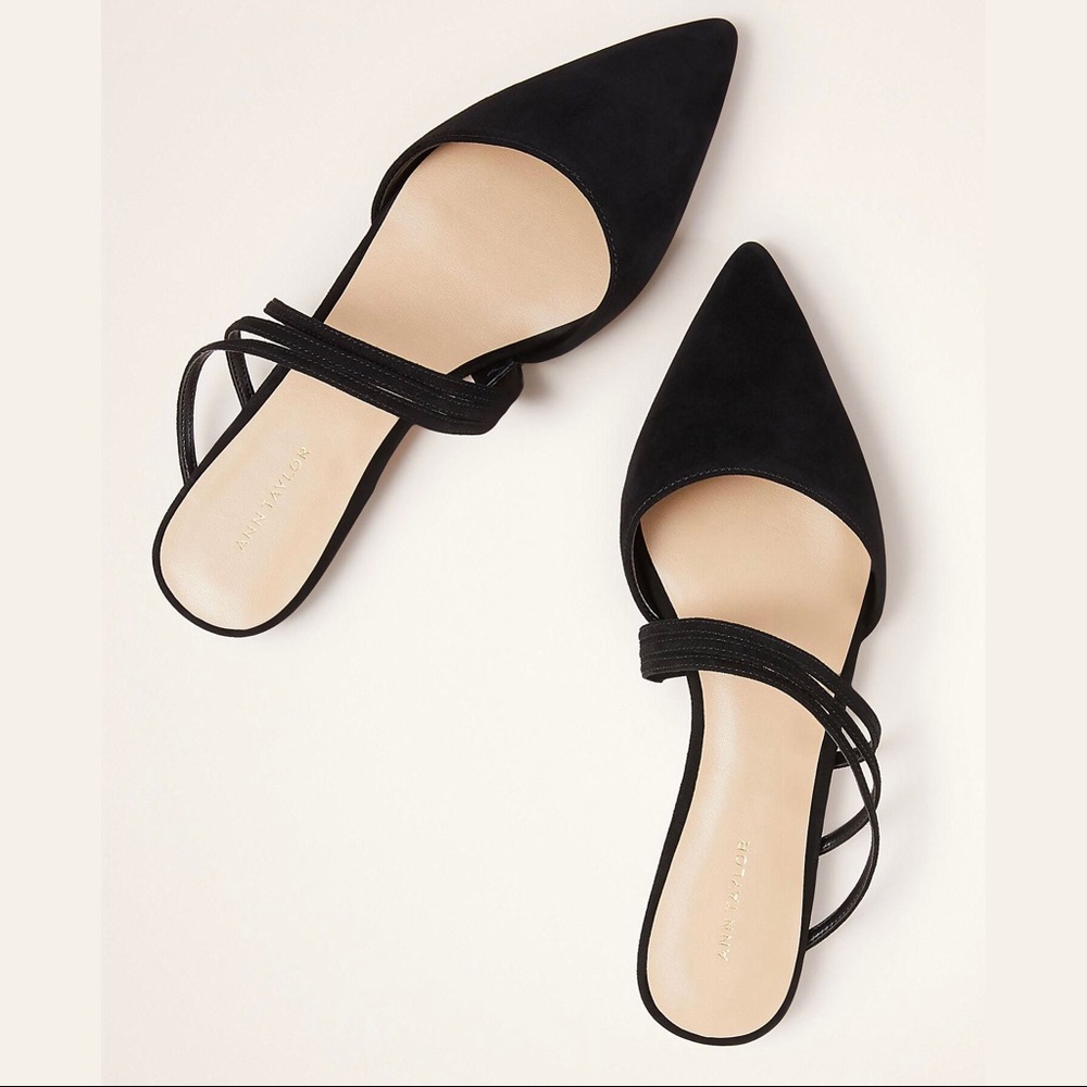 NEW Ann Taylor Bellamy Strappy Suede Slides in Black size 5